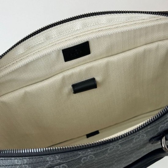 Migliore Repliche Gucci 821149 Borsa a tracolla media GG Emblem Nero Economiche Outlet Online