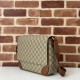 Replica perfetta Gucci 821154 Borsa a tracolla media GG Emblem Uomo Marrone Imitazione Outlet Online