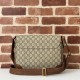 Replica perfetta Gucci 821154 Borsa a tracolla media GG Emblem Uomo Marrone Imitazione Outlet Online