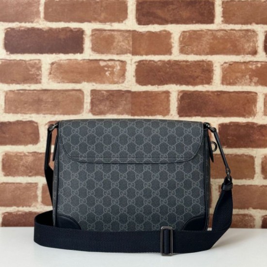 Perfette Qualità Repliche Gucci 821154 Borsa a tracolla media GG Emblem Nero Imitazione
