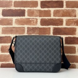 Perfette Qualità Repliche Gucci 821154 Borsa a tracolla media GG Emblem Nero Imitazione
