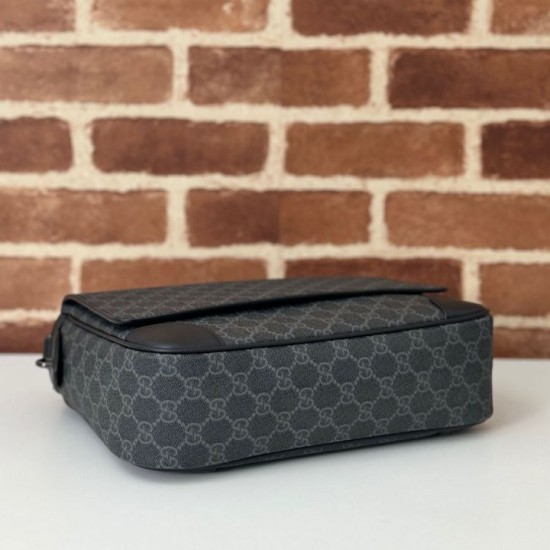 Perfette Qualità Repliche Gucci 821154 Borsa a tracolla media GG Emblem Nero Imitazione