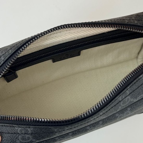 Perfette Qualità Repliche Gucci 821155 GG Emblem piccola borsa a tracolla Nero Imitazione