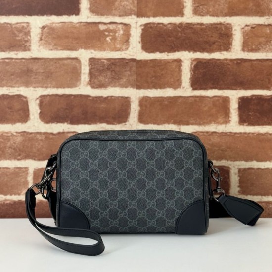 Perfette Qualità Repliche Gucci 821155 GG Emblem piccola borsa a tracolla Nero Imitazione