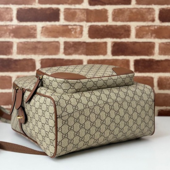 Migliore Repliche Gucci 821159 GG Emblem zaino medio Marrone Economiche Outlet Online