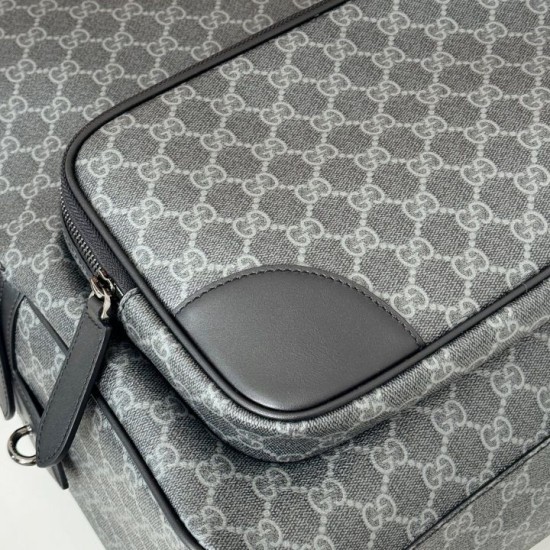 Migliore Repliche Gucci 821159 GG Emblem zaino medio Nero Economiche Outlet Online
