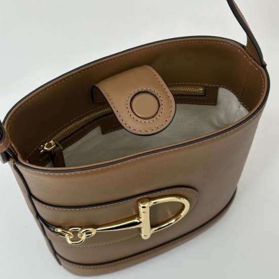 Miglior Falso Gucci 73 mini bucket bag 833665 Marrone Economiche Premium