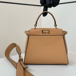 Replica perfetta Borsa Fendi Mini Iconic Peekaboo Marrone chiaro Imitazione Outlet Online