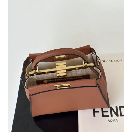 Miglior Falso Borsa Fendi Mini Iconic Peekaboo Marrone Economiche Premium