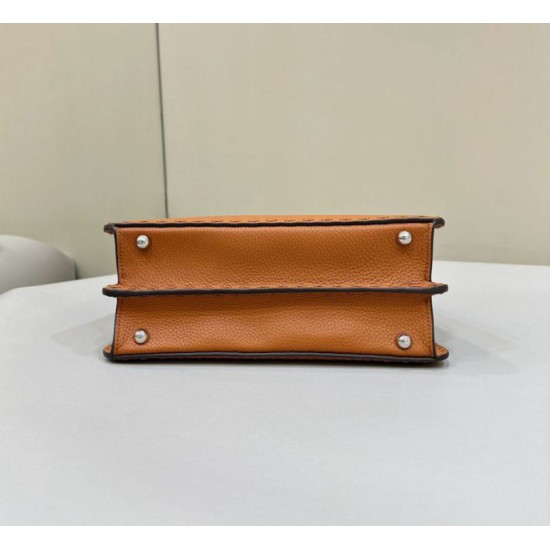 Migliore Repliche Fendi Peekaboo ISeeU Small Selleria Borsa con 556 impunture cucite a mano Marrone Economiche Outlet Online