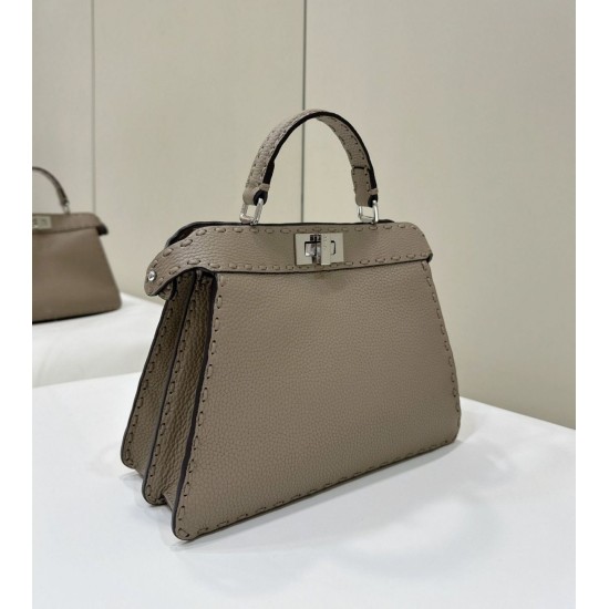 Migliore Replica Borsa Fendi Peekaboo ISeeU Piccola Selleria con 556 impunture cucite a mano Grigia Imitazioni Outlet Italia Migliore Repliche Borsa Fendi Peekaboo ISeeU Piccola Selleria con 556 impunture cucite a mano Grigia Economiche Outlet Online