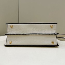 Miglior Falso Borsa Fendi Peekaboo ISeeU Piccola Selleria con 556 impunture cucite a mano Beige Economiche Premium