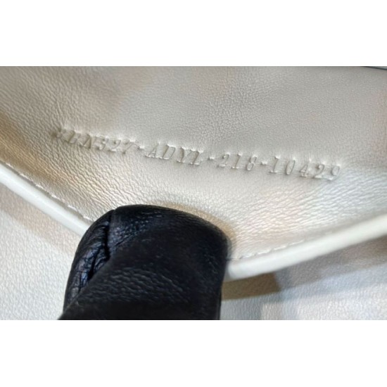 Miglior Falso Borsa Fendi Peekaboo ISeeU Piccola Selleria con 556 impunture cucite a mano Beige Economiche Premium