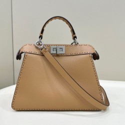 Miglior Falso Borsa Fendi Peekaboo ISeeU Piccola Selleria con 556 impunture cucite a mano Marrone Economiche Premium