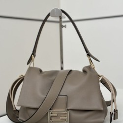 Replica perfetta Borsa baguette media Fendi Mamma Nappa grigio Imitazione Outlet Online