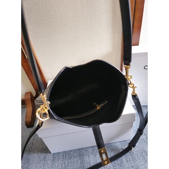 Migliore Repliche Borsa morbida Celine piccola/media Camille 16 nera Economiche Outlet Online