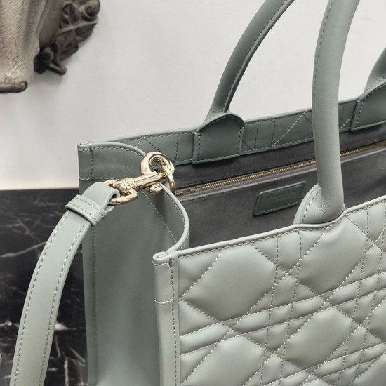 Perfette Qualità Repliche Dior Book Tote Bag Media con Tracolla Macrocannage Grigio Imitazione
