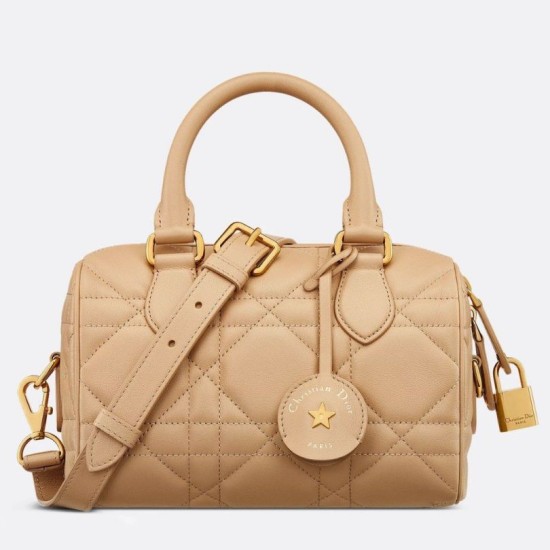 Perfette Qualità Repliche Borsa Dior Groove 20 Macrocannage Marrone Imitazione Replica perfetta Borsa Dior Groove 20 Macrocannage Marrone Imitazione Outlet Online