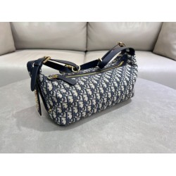 Repliche Borsa D-Journey piccola/media Dior Oblique Jacquard blu Imitazioni Premium Perfette Qualità Repliche Borsa D-Journey piccola/media Dior Oblique Jacquard blu Imitazione