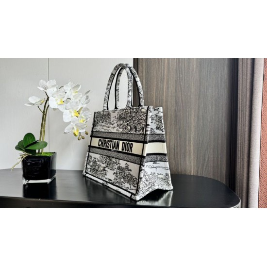 Migliore Repliche Borsa Dior Dior Book Tote media ricamata con motivo Dior Around the World multicolore Economiche Outlet Online