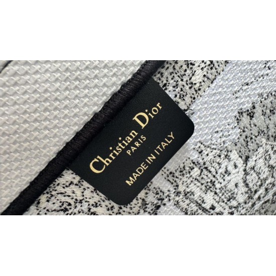 Migliore Repliche Borsa Dior Dior Book Tote media ricamata con motivo Dior Around the World multicolore Economiche Outlet Online