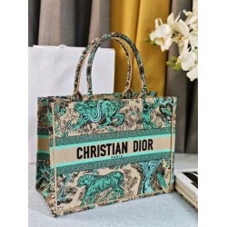Replica perfetta Borsa tote Dior media Dior Book ricamata con motivo Dior Around the World multicolore blu Imitazione Outlet Online