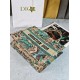 Replica perfetta Borsa tote Dior media Dior Book ricamata con motivo Dior Around the World multicolore blu Imitazione Outlet Online