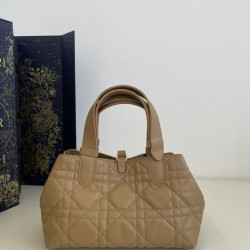 Replica perfetta Borsa Dior Toujours Dior piccola/media Macrocannage Tan Imitazione Outlet Online