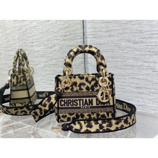 Repliche Dior Mini Borsa Lady D-Lite Multicolore Ricamo Mizza Beige Imitazioni Premium Replica perfetta Dior Mini Borsa Lady D-Lite Multicolore Ricamo Mizza Beige Imitazione Outlet Online