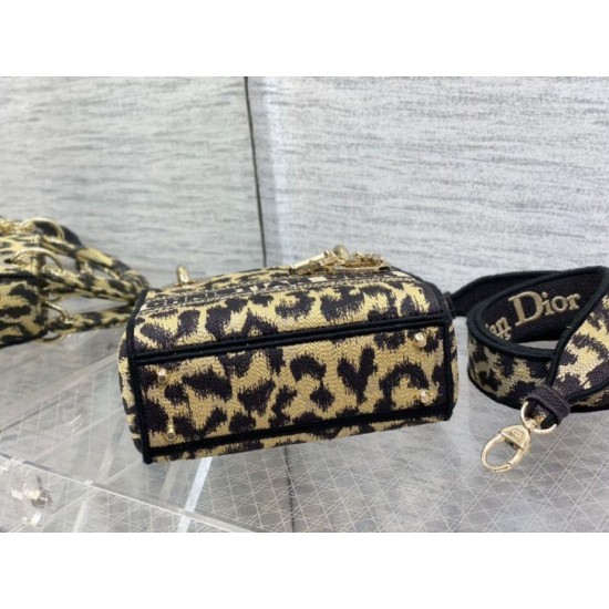 Repliche Dior Mini Borsa Lady D-Lite Multicolore Ricamo Mizza Beige Imitazioni Premium Replica perfetta Dior Mini Borsa Lady D-Lite Multicolore Ricamo Mizza Beige Imitazione Outlet Online