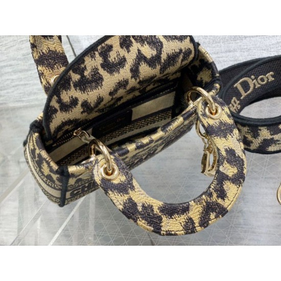 Repliche Dior Mini Borsa Lady D-Lite Multicolore Ricamo Mizza Beige Imitazioni Premium Replica perfetta Dior Mini Borsa Lady D-Lite Multicolore Ricamo Mizza Beige Imitazione Outlet Online