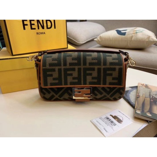 Replica perfetta Borsa media Fendi Baguette verde denim Imitazione Outlet Online