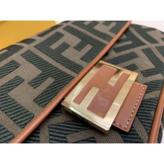 Replica perfetta Borsa media Fendi Baguette verde denim Imitazione Outlet Online