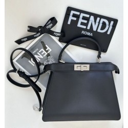 Repliche Borsa Peekaboo Fendi di Marc Jacobs Nero Imitazioni Premium Perfette Qualità Repliche Borsa Peekaboo Fendi di Marc Jacobs Nero Imitazione