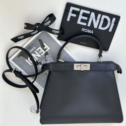 Perfette Qualità Repliche Borsa Peekaboo Fendi di Marc Jacobs Nero Imitazione