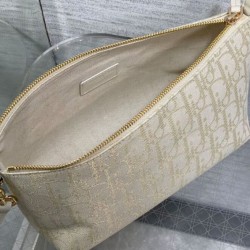 Replica perfetta Dior Medium DiorTravel Nomad Pouch Cream Imitazione Outlet Online