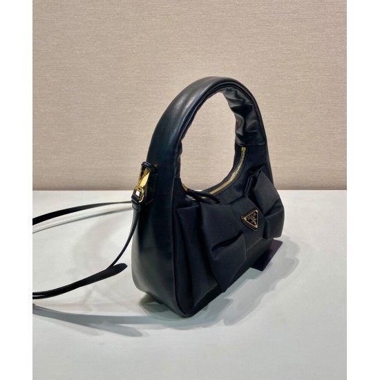 Migliore Repliche Mini-bag in nylon/nappa Prada Re-Nylon con fiocco 1BC241 Nero Economiche Outlet Online