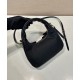 Migliore Repliche Mini-bag in nylon/nappa Prada Re-Nylon con fiocco 1BC241 Nero Economiche Outlet Online