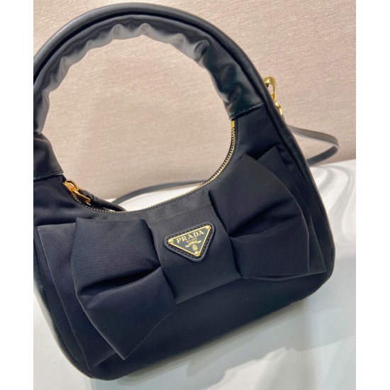 Migliore Repliche Mini-bag in nylon/nappa Prada Re-Nylon con fiocco 1BC241 Nero Economiche Outlet Online