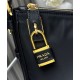 Repliche Borsa a tracolla grande Prada Aimee Re-Nylon con lucchetto 1BC232 Nero Imitazioni Premium Miglior Falso Borsa a tracolla grande Prada Aimee Re-Nylon con lucchetto 1BC232 Nero Economiche Premium