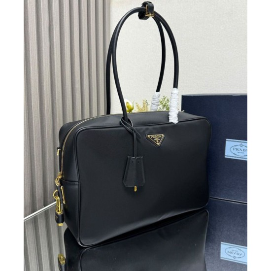 Replica perfetta Borsa grande Prada Re-Nylon con manico superiore e lucchetto 1BB131 Nero Imitazione Outlet Online