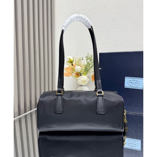Miglior Falso Borsa media Prada Re-Nylon con manico superiore e lucchetto 1BB127 Nero Economiche Premium