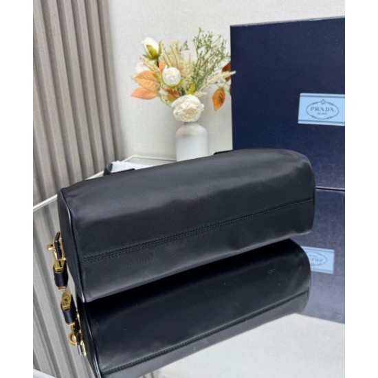 Miglior Falso Borsa media Prada Re-Nylon con manico superiore e lucchetto 1BB127 Nero Economiche Premium