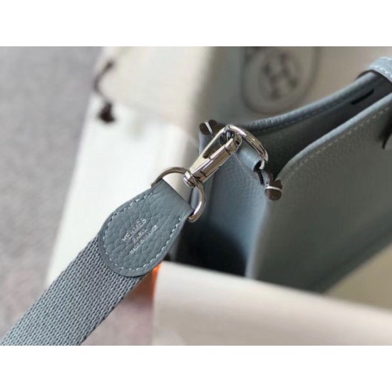 Migliore Repliche Hermes Evelyne III TPM Mini Bag Blu Clemence Economiche Outlet Online