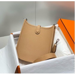 Miglior Falso Hermes Evelyne III TPM Mini Bag Marrone Clemence Economiche Premium