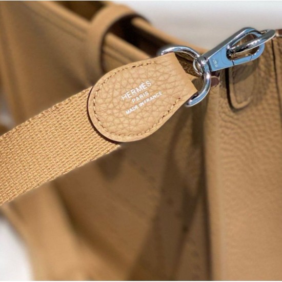 Migliore Replica Hermes Evelyne III TPM Mini Bag Marrone Clemence Imitazioni Outlet Italia Miglior Falso Hermes Evelyne III TPM Mini Bag Marrone Clemence Economiche Premium