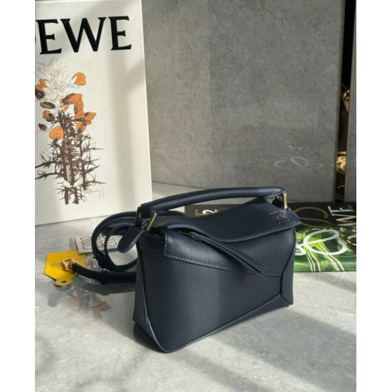 Replica Borsa Loewe Puzzle Mini Pelle di vitello granulata blu navy