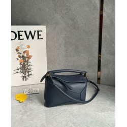 Replica Borsa Loewe Puzzle Mini Pelle di vitello granulata blu navy