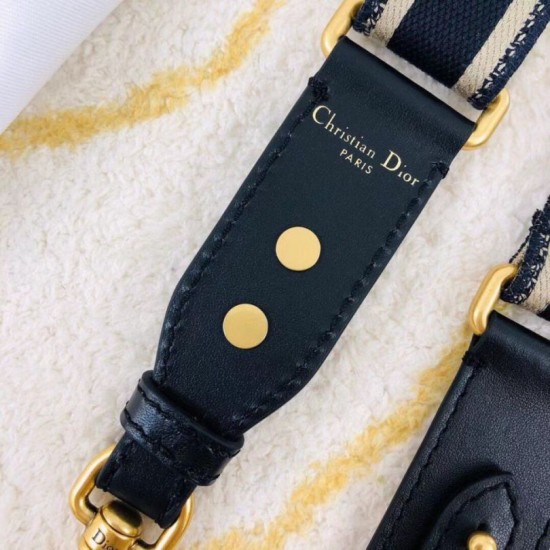 Replica perfetta Dior Tracolla Regolabile con Ricamo Obliquo Blu Imitazione Outlet Online