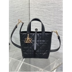 Miglior Falso Borsa tote verticale Dior piccola/media Dior Toujours nera Economiche Premium